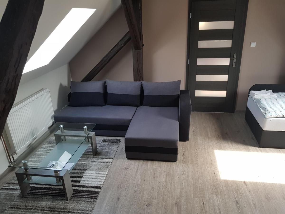 Apartmany Pod Klasterem Kladruby  エクステリア 写真