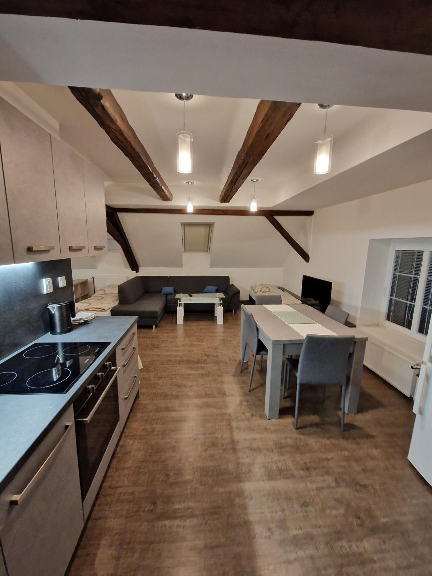 Apartmany Pod Klasterem Kladruby  エクステリア 写真