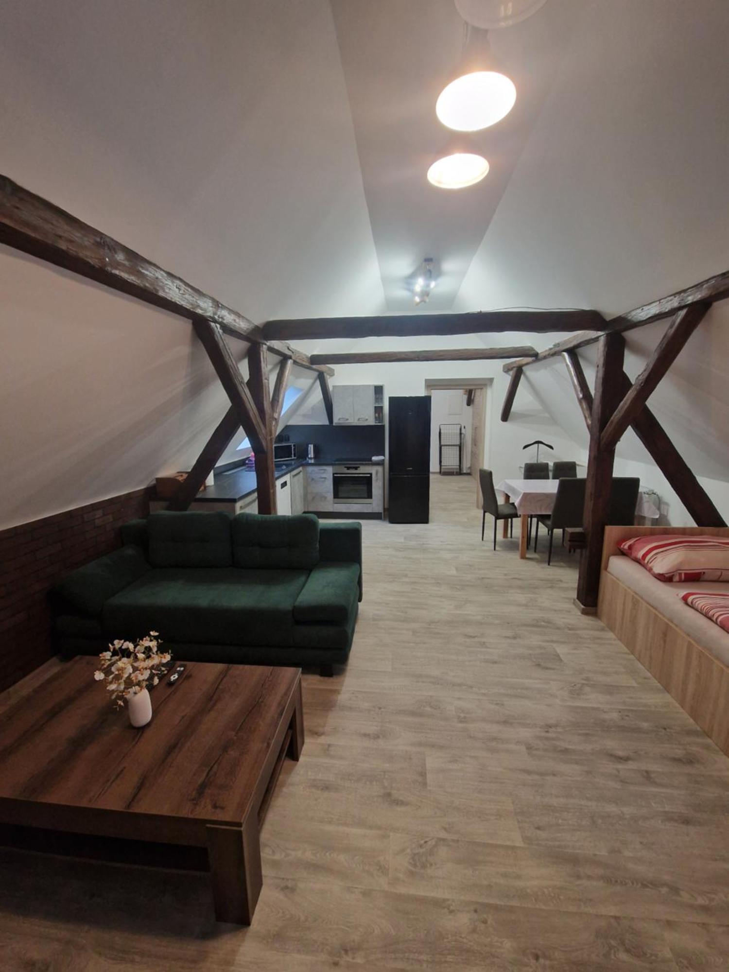 Apartmany Pod Klasterem Kladruby  エクステリア 写真